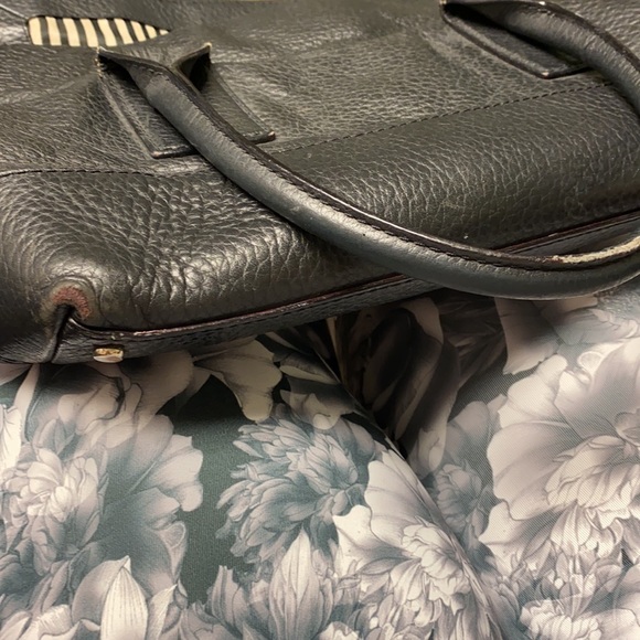 Kate Spade black leather purse good used condition - Picture 8 of 10